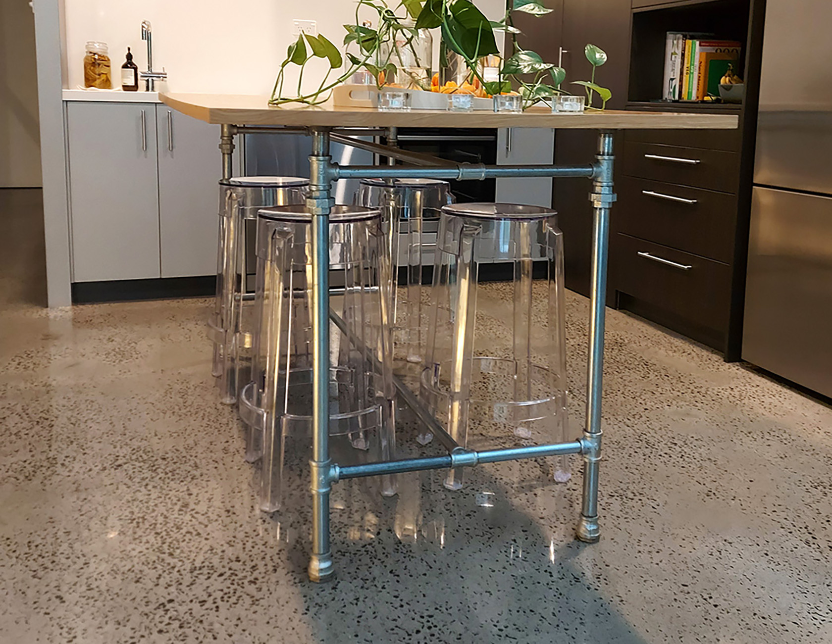 front_table